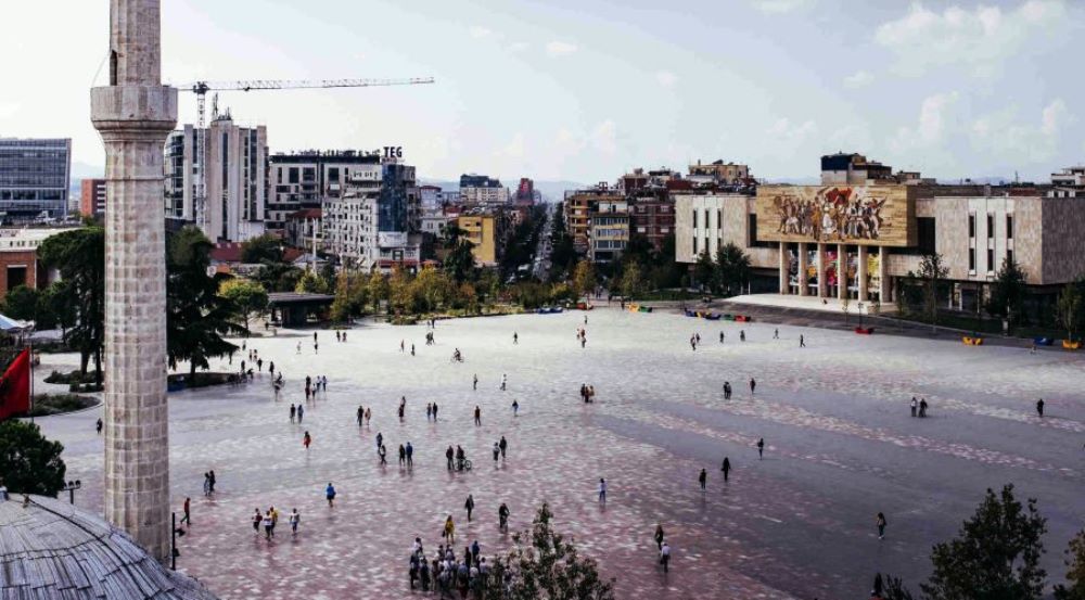 Edhe Tirana drejt tkurrjes, bie me 9 per qind numri i lindjeve ne 9-mujor